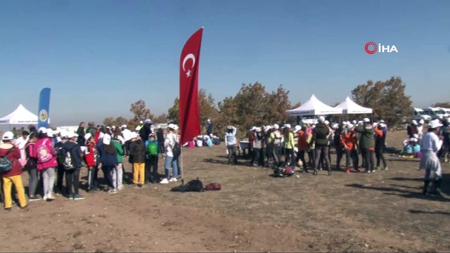 ‘Fidanlar fidanlarla büyüyor’ projesi ile bin fidan toprakla buluştu...Fidan dikim etkinliği havadan görüntülendi
