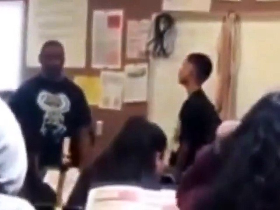 Une bagarre violente éclate entre un prof et un élève à Los Angeles