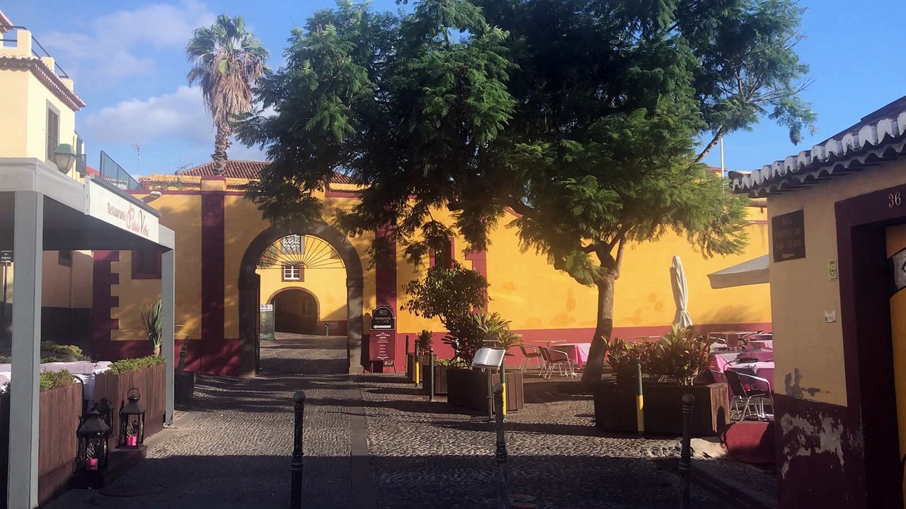 A Cidade Velha da Ilha da Madeira é Portugal- As prendas da Madeira, veja!