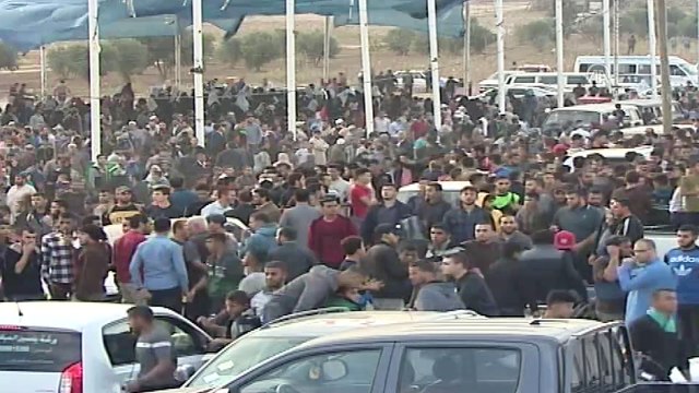 İsrail askerleri Gazze sınırında 25 Filistinliyi yaraladı (3) - GAZZE