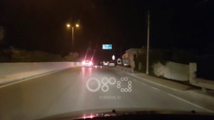 Ora News - Tronditet Durrësi, dy te vrarë me armë brenda një “Audi”