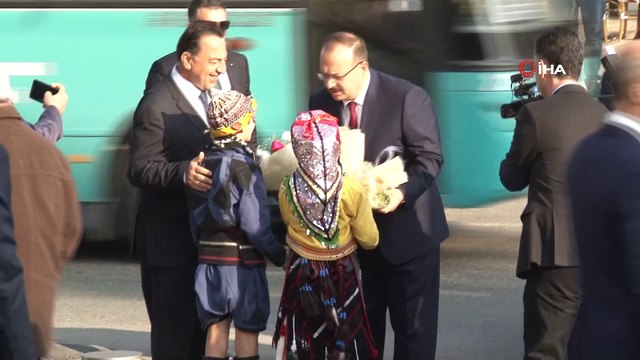 Bursa’nın yeni valisi Yakup Canbolat göreve başladı