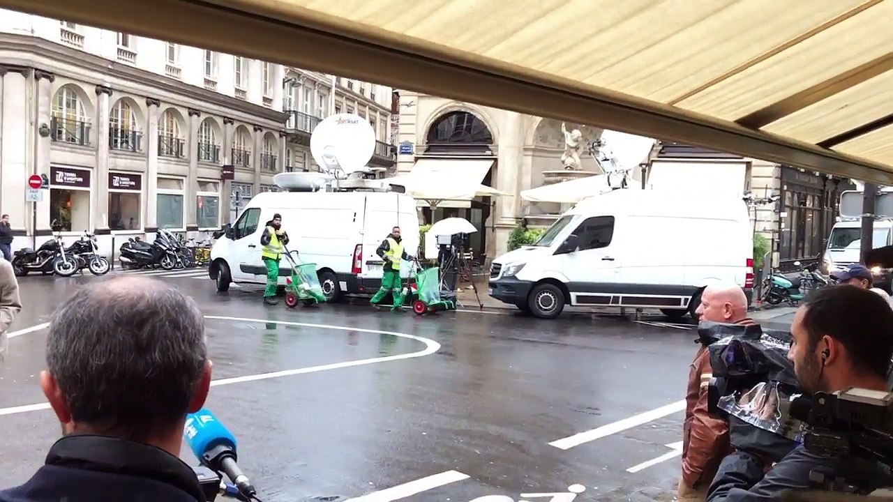 L'arrivée de Franz-Olivier Giesbert avant la remise du prix Goncourt