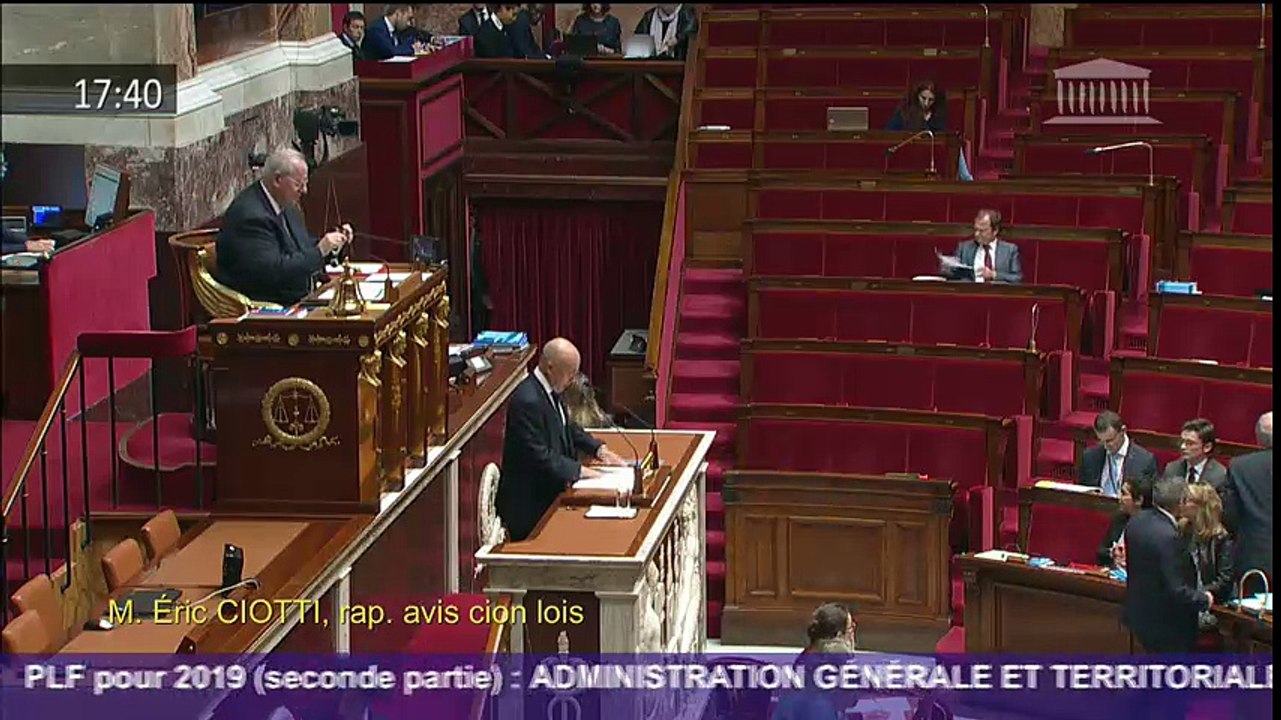 "La pérennité de notre modèle de sécurité civile, référence internationale , est menacée"