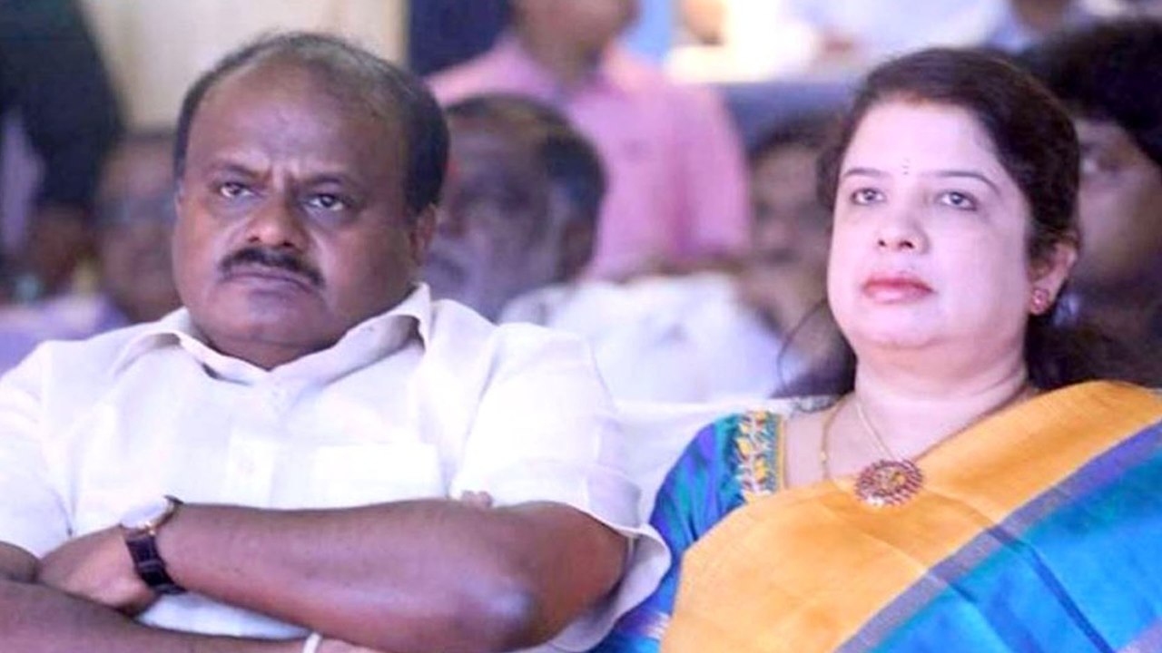 చరిత్ర సృష్టించిన కర్ణాటక సీఎం కుమారస్వామి...!