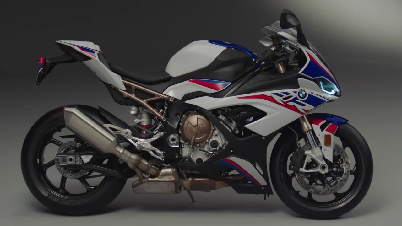 BMW Motorrad bietet für die neue S 1000 RR erstmals M Sonderausstattungen und M Performance Parts an