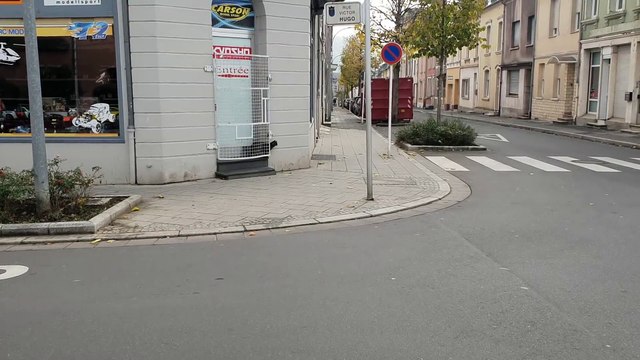 Drôle ! Quand un rat veut jouer avec un chat !