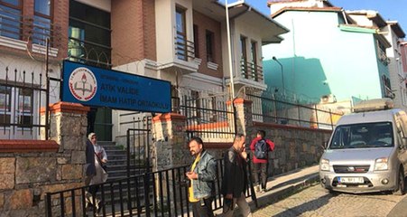 Üsküdar'da Bir Öğrencinin Dayısı, Tartışma Yaşadığı Öğretmeni Bacağından Vurdu