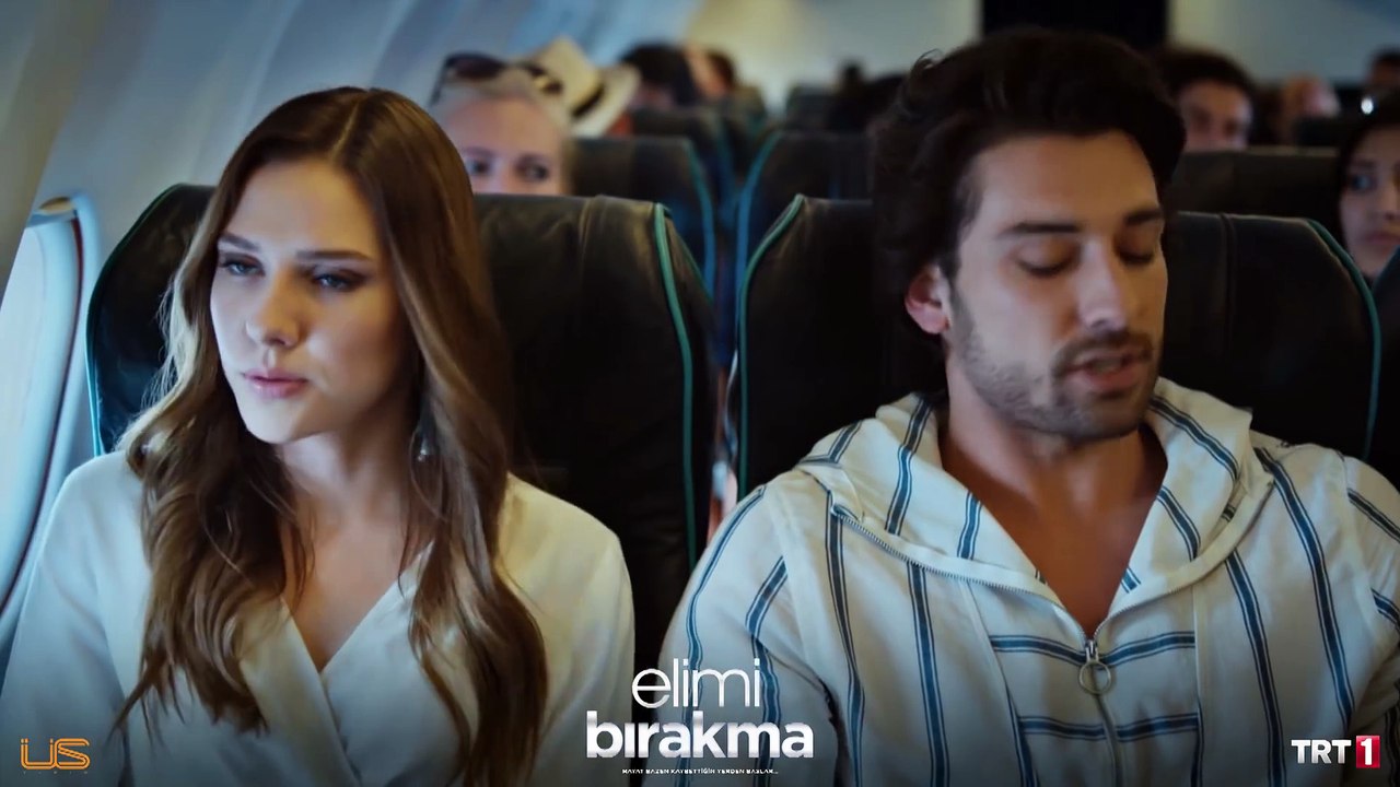 Azra ile Cenk’in ilk karşılaşması! - Elimi Bırakma 1.Bölüm