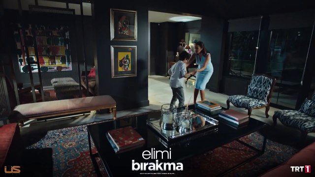 Mesut’un gerçek yüzüyle tanışan Azra! - Elimi Bırakma 1.Bölüm