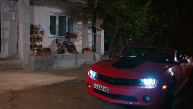 Azra ile Cenk’in İlk Beraber Güne Uyanışı! - Elimi Bırakma 4.Bölüm