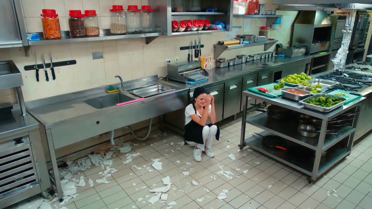 Sensiz Asla (Klip) - Elimi Bırakma 12. Bölüm