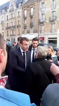 Les carburants! Les petites retraites!... Mais vous êtes un escroc! Mais vous êtes un escroc monsieur Macron!