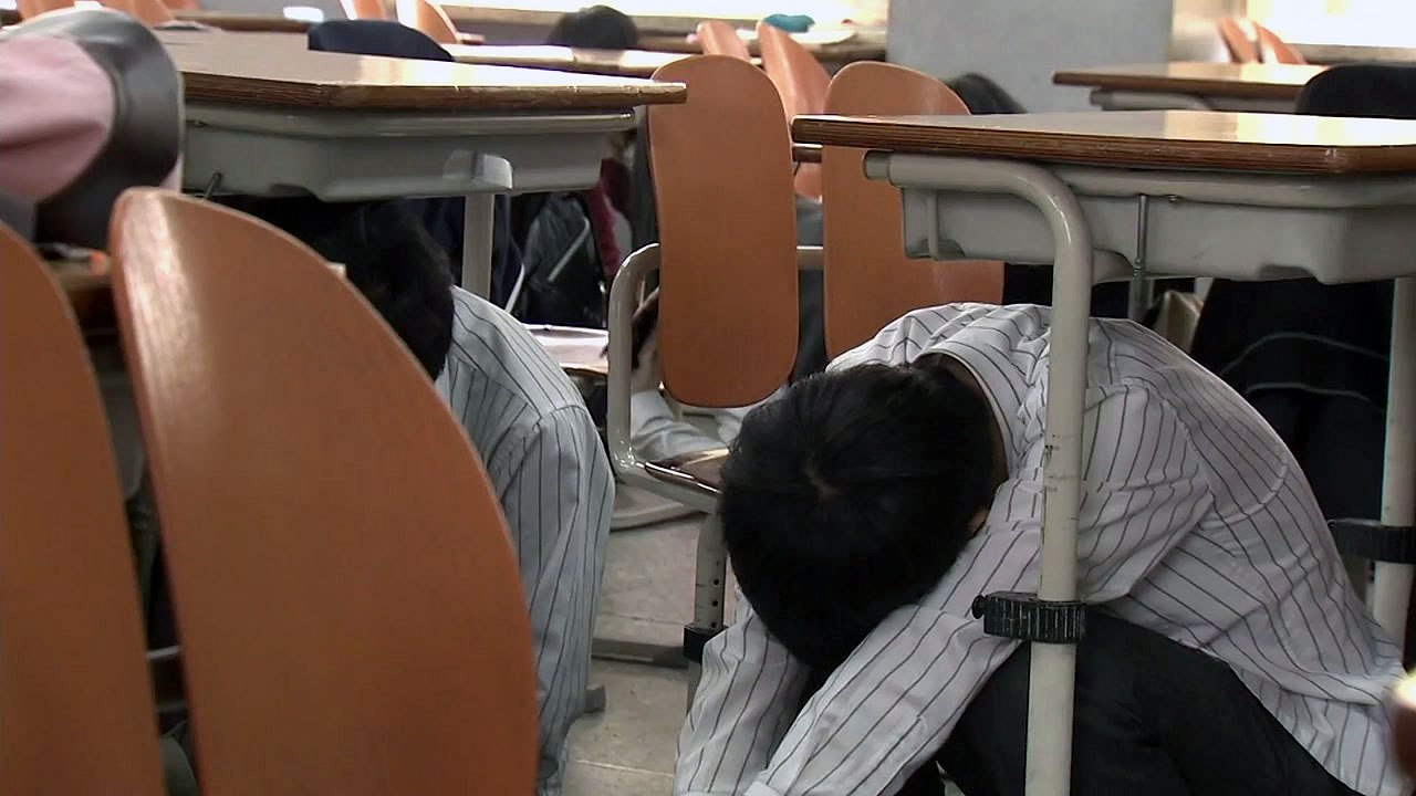 수능 일주일 앞으로.. 지진에도 대비 / YTN