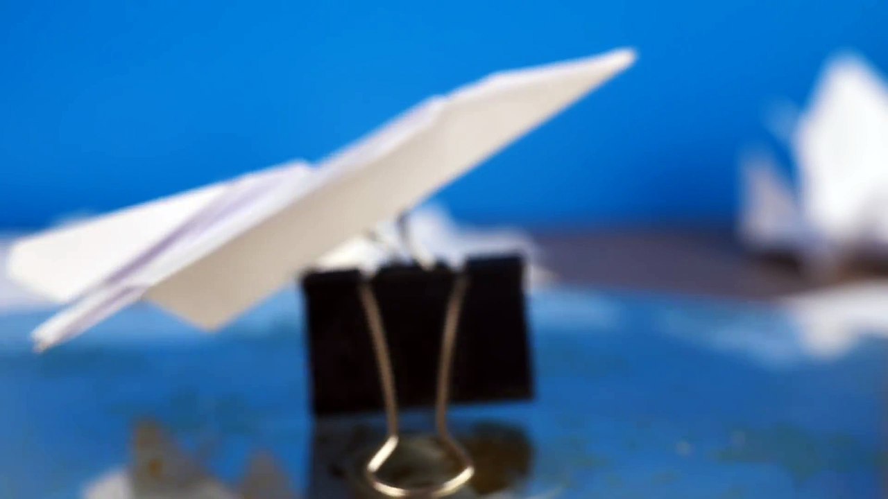 Comment faire le plus bel avion en papier du monde ? Voici le tutoriel !