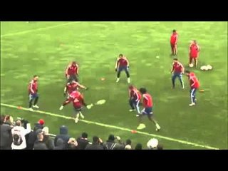Amazing One Touch Football In Bayern Training!