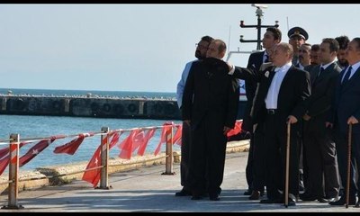 Temsili Atatürk törende küfür etti