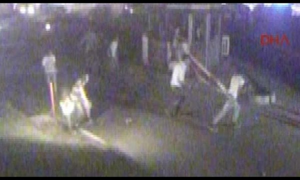 Ankara'daki Hürriyet gazetesi matbaasına saldırı kamerada