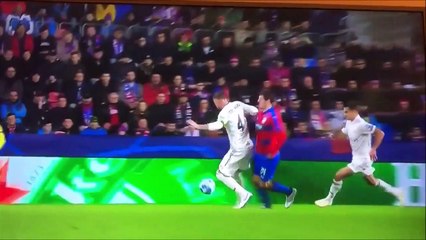 Sergio Ramos elbow vs Plzen!