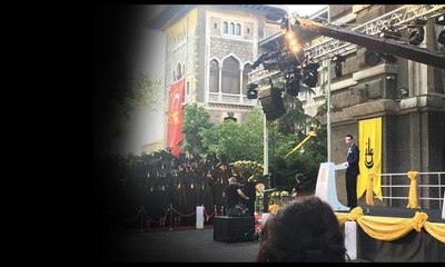 İstanbul Erkek Lisesi'ndeki tarihi protestonun videosu... Müdür konuşamadı