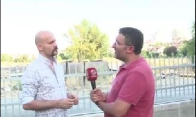 Beyaz TV muhabiri Atalay Demirci'nin yüzüne tükürdü