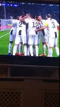 Cristiano Ronaldo super goal - Juventus 1-0 Manchester United / VIDEO