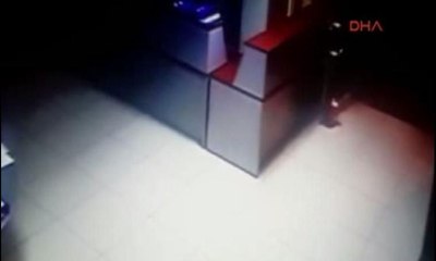 Van'daki dehşet anı kamerada... Binanın içi alevler içinde kaldı
