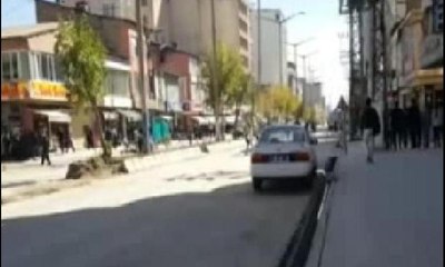 Yüksekova'da polis aracından ateş açıldı... ilk görüntüler