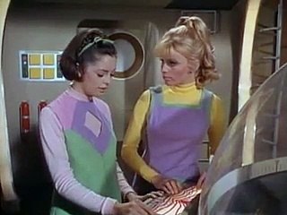 Lost In Space S03 E22  The Flaming Planet