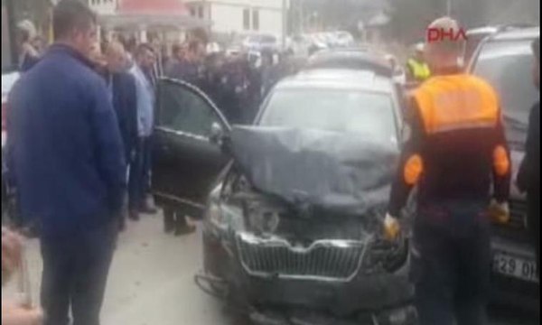 Bakan Fikri Işık’ın konvoyundaki kazadan ilk görüntüler