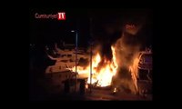 Marmaris Yat Limanı'nda demirli 3 teknede yangın