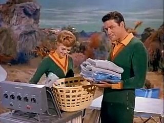 Lost In Space S02 E13  The Wreck Of The Robot