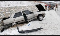 Tokat'ta buzlanma kazalara yol açtı: 5 yaralı