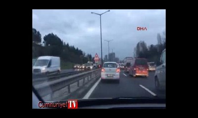 TEM'de kaza... Trafikte yoğunluk yaşanıyor
