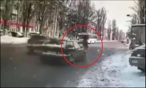 Korkunç kaza: Metrelerce havaya uçtu