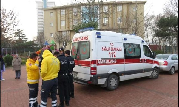 Çocuk esirgeme kurumu bahçesinde kaza: 1 ölü