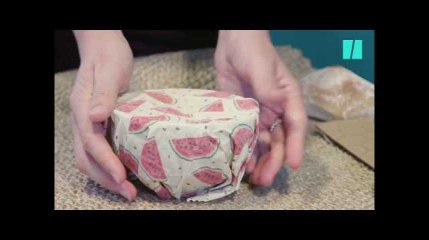 Comment remplacer le film alimentaire? On en a testé un en cire d'abeille