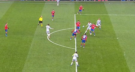 Cüneyt Çakır, CSKA Moskova-Roma Maçında Verdiği Kararla Rusların Tepkisini Çekti