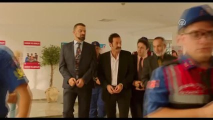 Sinema - "Çakallarla Dans 5"