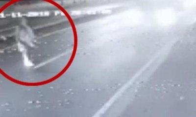 Lüks araç genç kıza böyle çarpıp kaçtı