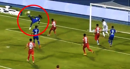 Forvetsiz Kalan Galatasaray'da Taraftarlar, Gomis'in Röveşata Golünü Görünce Kahroldu