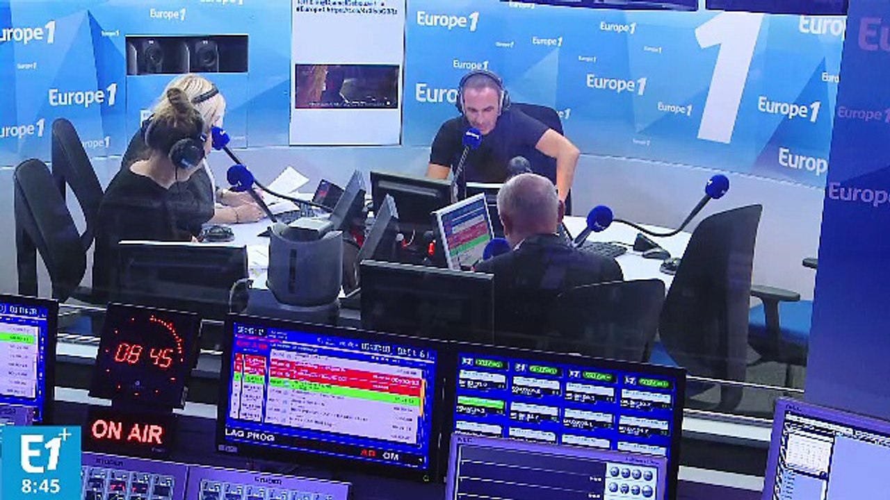 Richard Virenque à Emmanuel Macron pour son itinérance mémorielle : "Bravo pour votre condition physique, vous êtes un champion du rétropédalage !" (Canteloup)