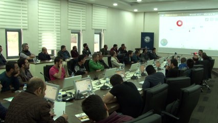 Gönüllü kurulan grup, 3 bin 500 kişiye eğitim verdi