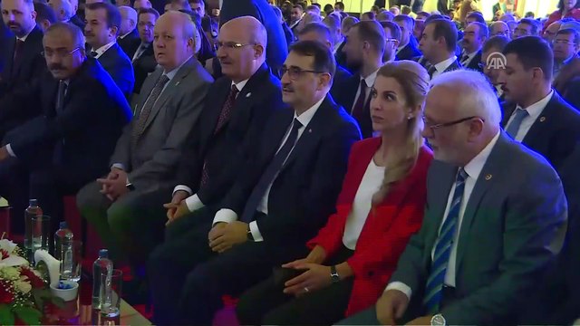 Bakan Dönmez: 'Türkiye elektrikte yerli kaynaklarının kullanımında 4 sene öncesine göre yüzde 40'a varan artış sağlamıştır'- ANKARA