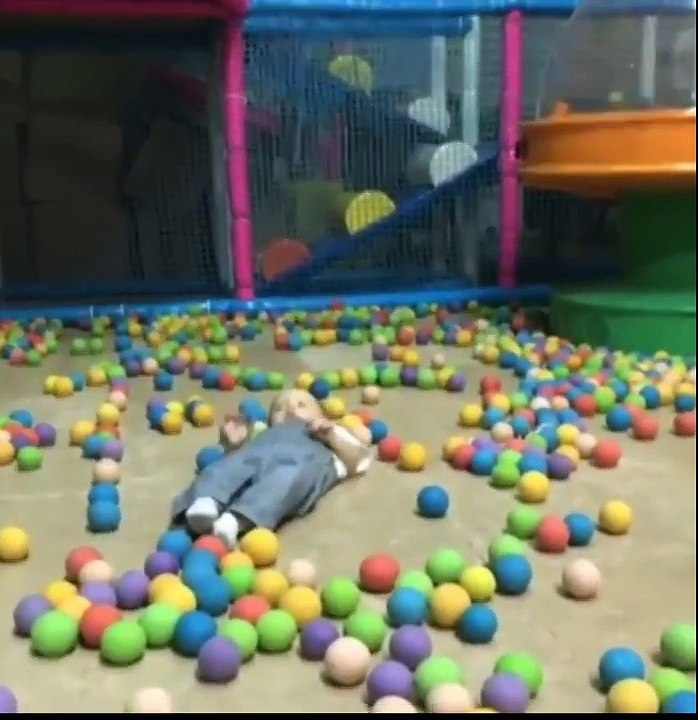 En Komik Bebek Videolar Komik Bebekler