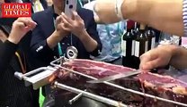 【Video】What does $3,500 ham taste like? Watch as visitors to #CIIE get a chance to try a thin slice of pricey Spanish Jamón Ibérico at the event in Shanghai. (V