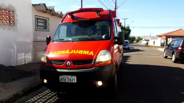 Trabalhador fratura o punho ao cair de andaime