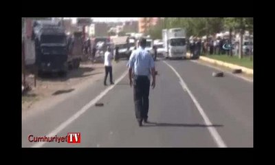 Cinnet getirdi, bıçağıyla yol kesti! Ortalık savaş alanına döndü