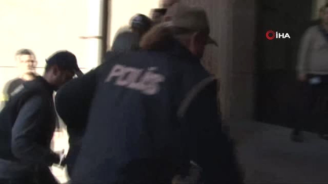 Eski Savcı Ferhat Sarıkaya 'Tutuklanması' Talebiyle Mahkemeye Sevk Edildi