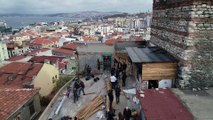 Tarihi İrene Kulesi'nin bitişiğindeki kaçak yapının yıkımına başlandı - Drone -  İSTANBUL